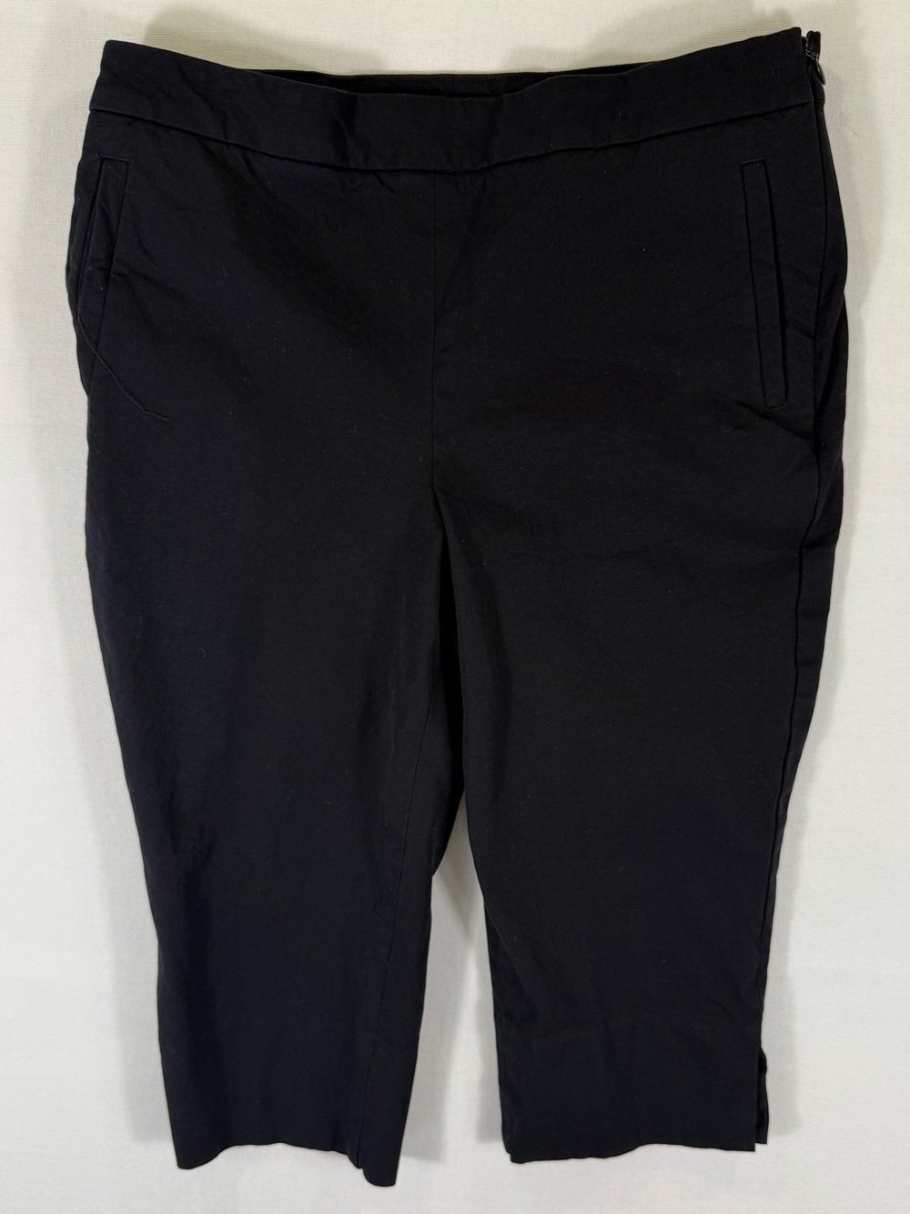 Talbots Black Cropped Pull-On Capris with Side Slits